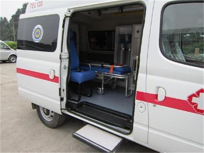 新兴救护车出租服务案例7